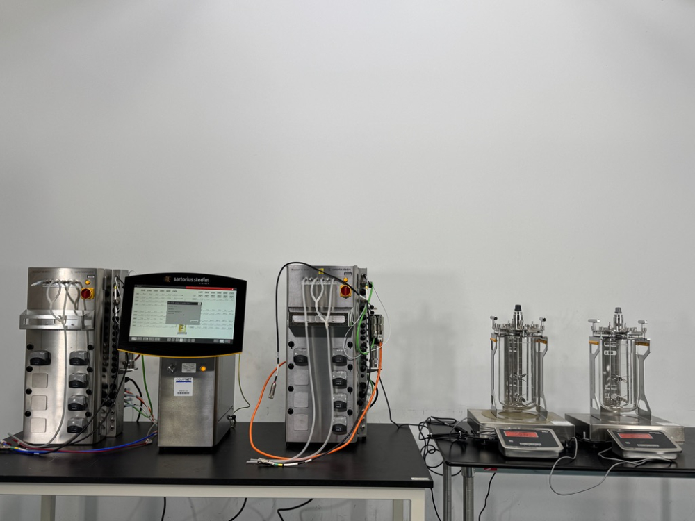 Image of Sartorius Stedim Biostat B-DCU Bioreactor System
